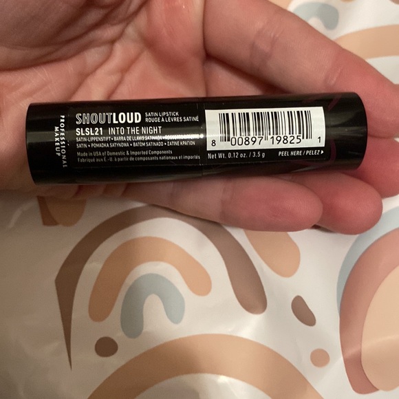 🆕NYX- Shout Loud Satin Lipstick: INTO THE NIGHT - Picture 6 of 6